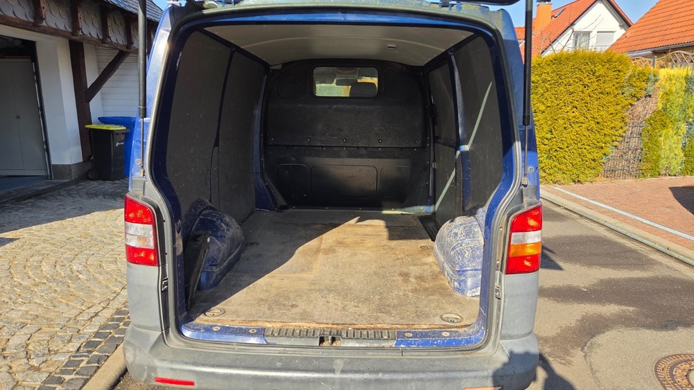 VW T 5 130.000 km 6.000 &euro; Magdeburg 39104