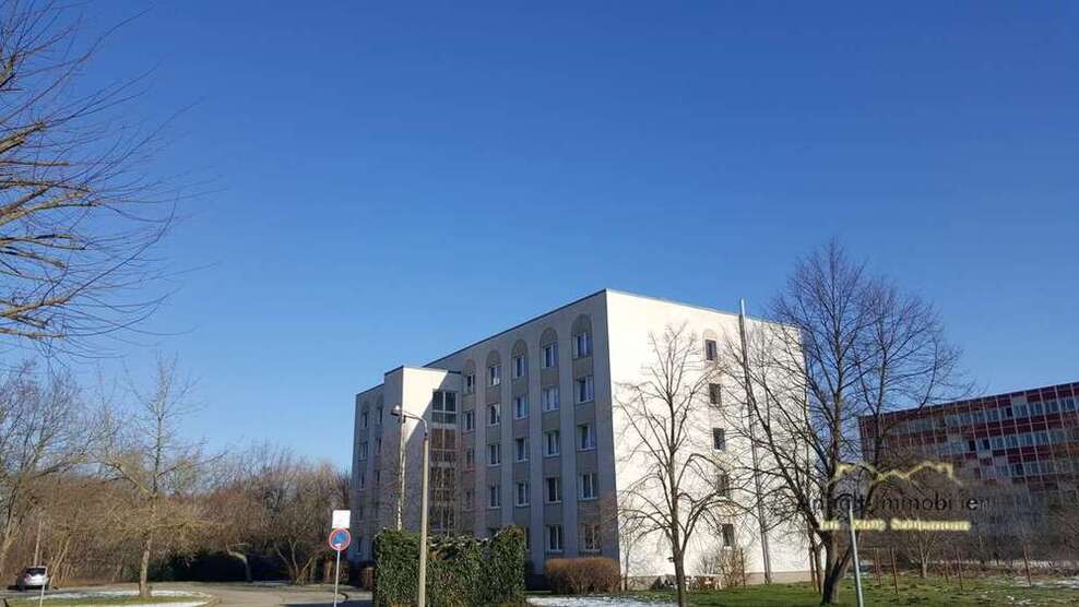 Wohnung zum Mieten in Wolfen 244 € 24 m²