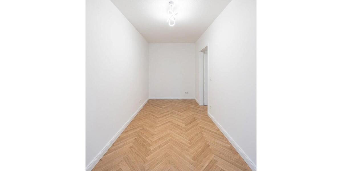 Erdgeschoßwohnung Frankfurt am Main Ostend - 5 Zimmer, 95 m&sup2;, 560&euro; | Angebot:26196711