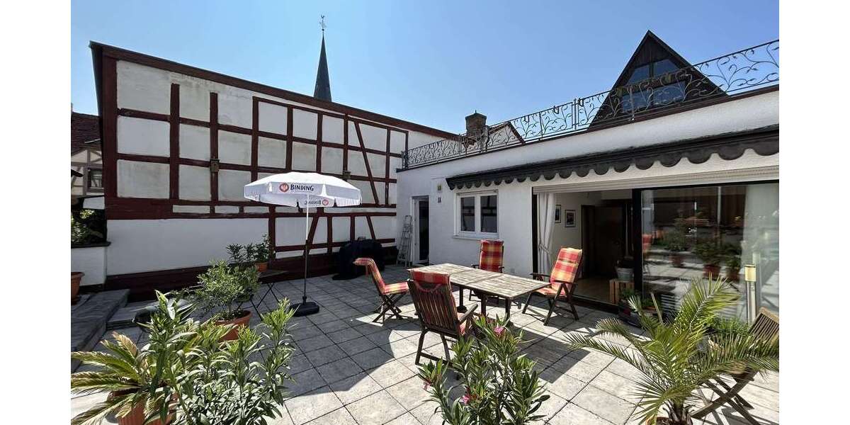 Einfamilienhaus Lohr - 8 Zimmer, 245 m&sup2;, 895.000&euro; | Angebot:21587900