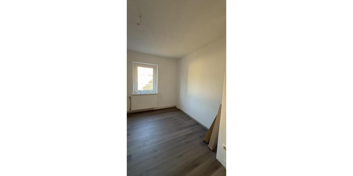 Erdgeschoßwohnung Sehnde - 3 Zimmer, 70 m&sup2;, 820&euro; | Angebot:26214827