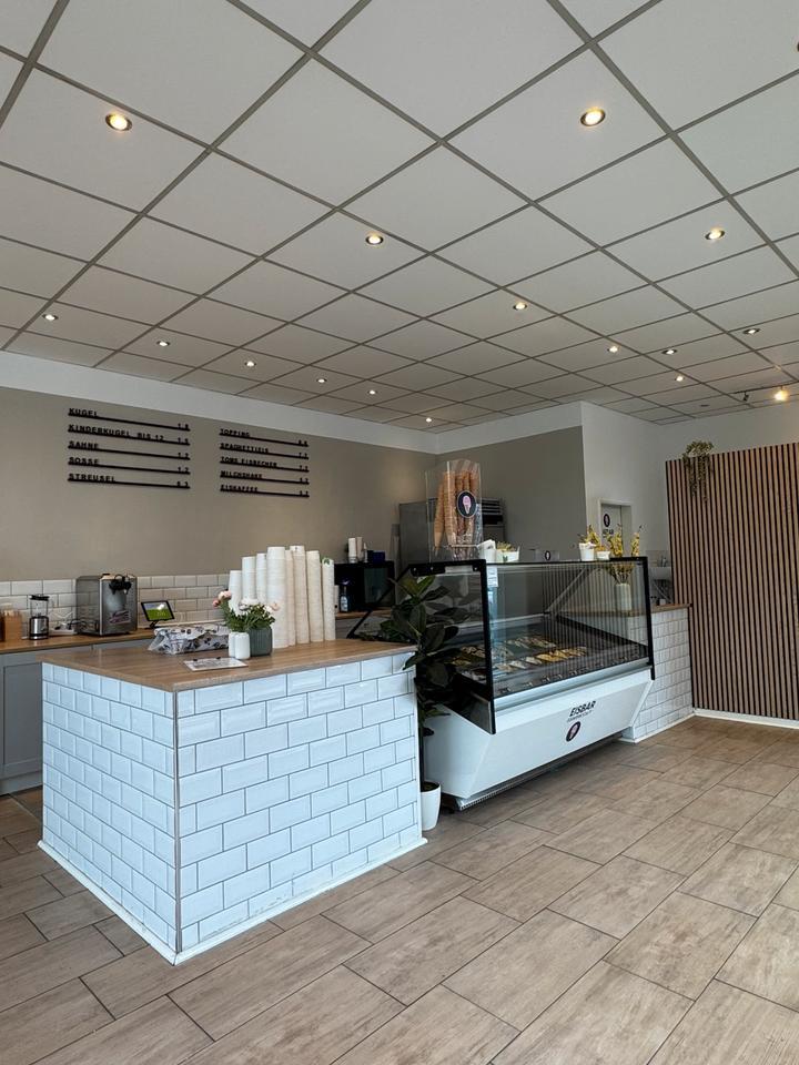 Untervermietung Ladenfläche Eisdiele Pop-Up-Store – Stockelsdorf