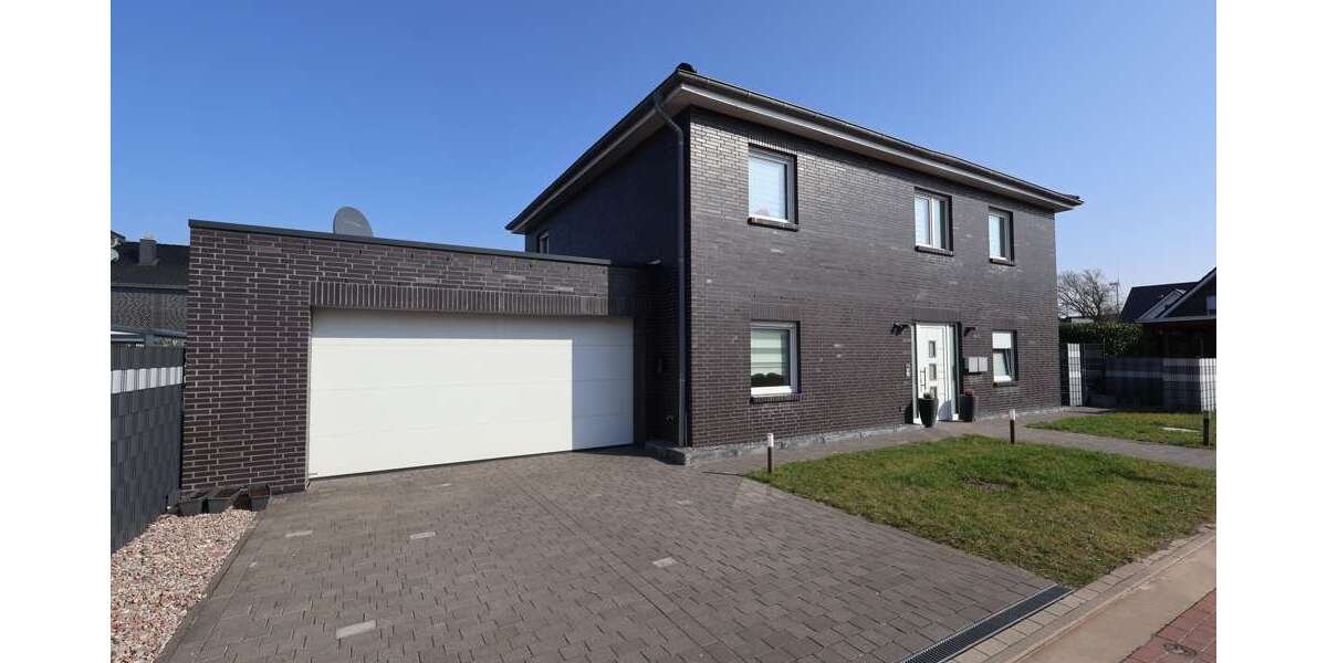 Einfamilienhaus Rotenburg (Wümme) - 7 Zimmer, 222 m&sup2;, 550.000&euro; | Angebot:25878737
