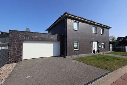 Haus Rotenburg (Wümme) - 7 Zimmer, 222 m&sup2;, 570.000&euro; | Angebot:25878737