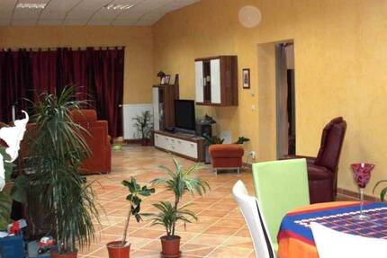 Haus Rielasingen-Worblingen Rielasingen - 8 Zimmer, 210 m&sup2;, 680.000&euro; | Angebot:25668030