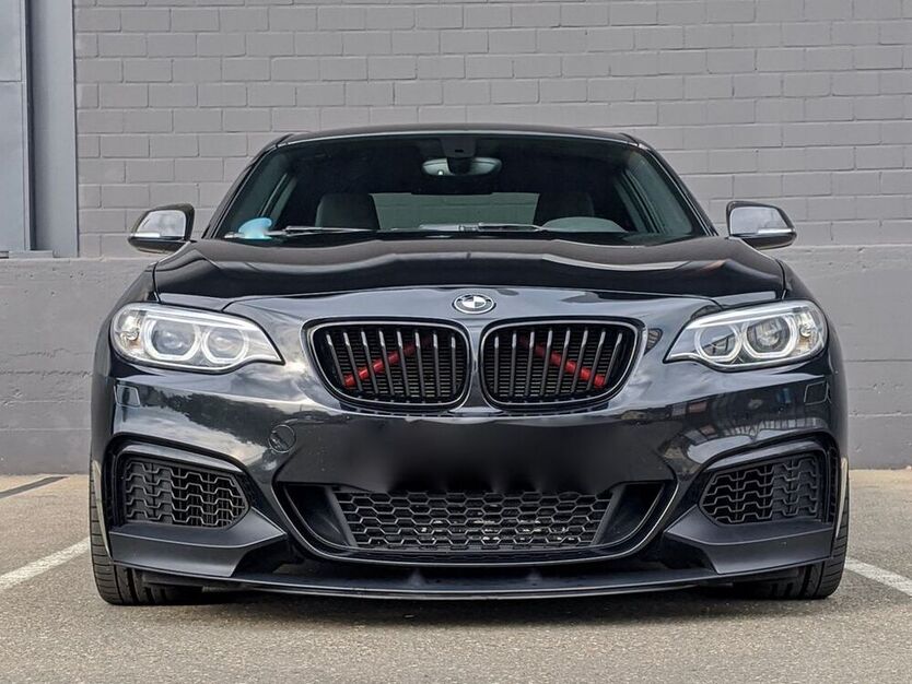 M235