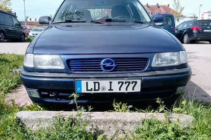 Opel Astra 179.000 km 999 &euro; Landau 76829
