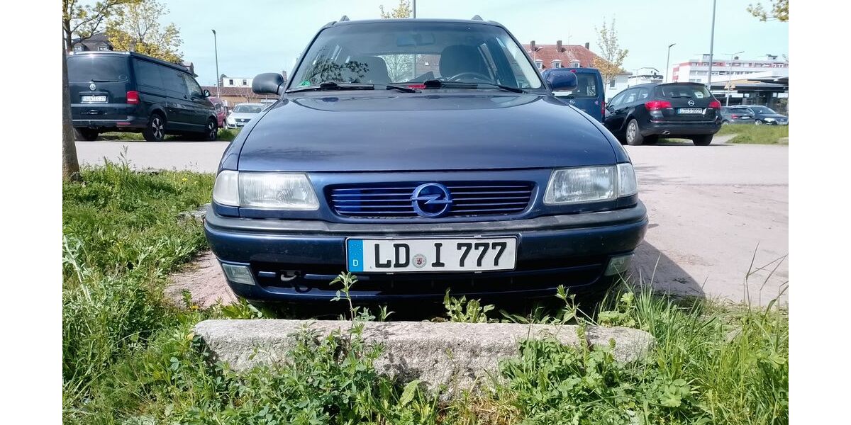 Opel Astra 179.000 km 999 &euro; Landau 76829