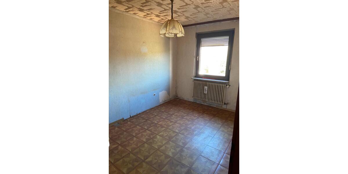 Reihenhaus Blieskastel - 4 Zimmer, 70 m&sup2;, 68.000&euro; | Angebot:26314803