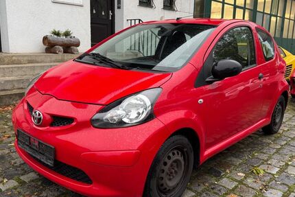 Toyota Aygo (X) 158.000 km 690 € Oberhaching 82041