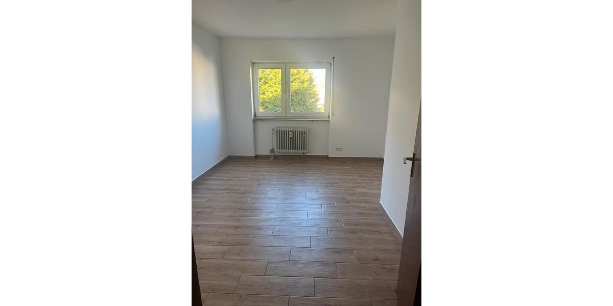 Erdgeschoßwohnung Speicher - 3 Zimmer, 80 m&sup2;, 990&euro; | Angebot:26407018