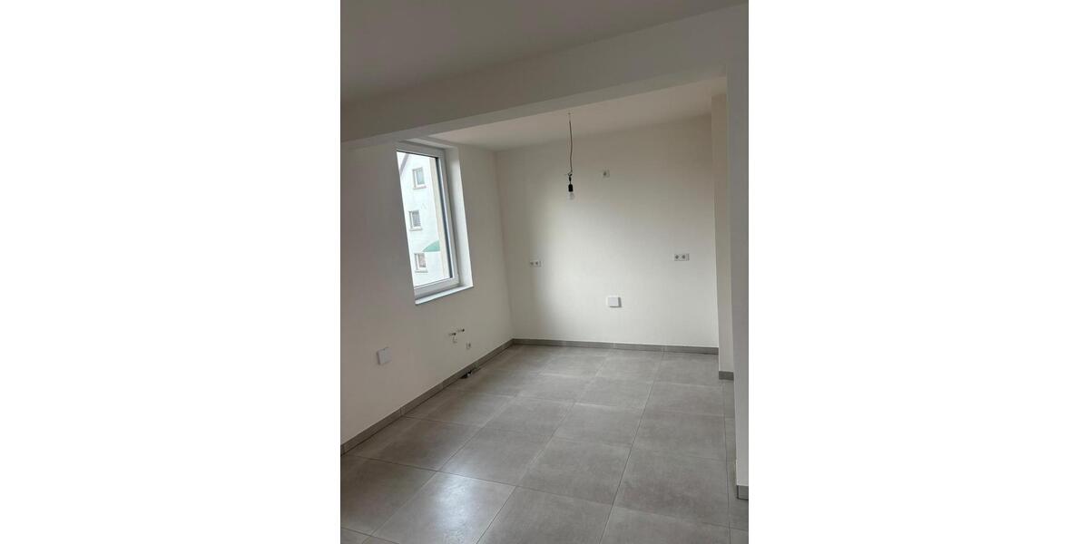 Einfamilienhaus Mömlingen - 3 Zimmer, 125 m&sup2;, 1.450&euro; | Angebot:24121666