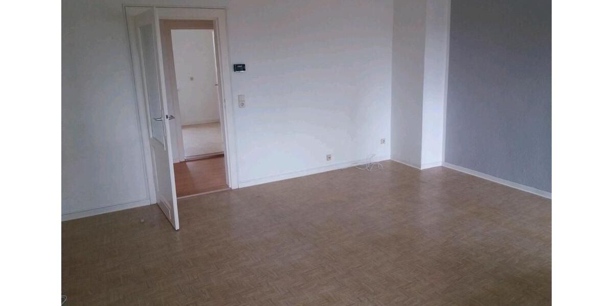 Erdgeschoßwohnung Frohburg - 3 Zimmer, 80 m&sup2;, 750&euro; | Angebot:26446787