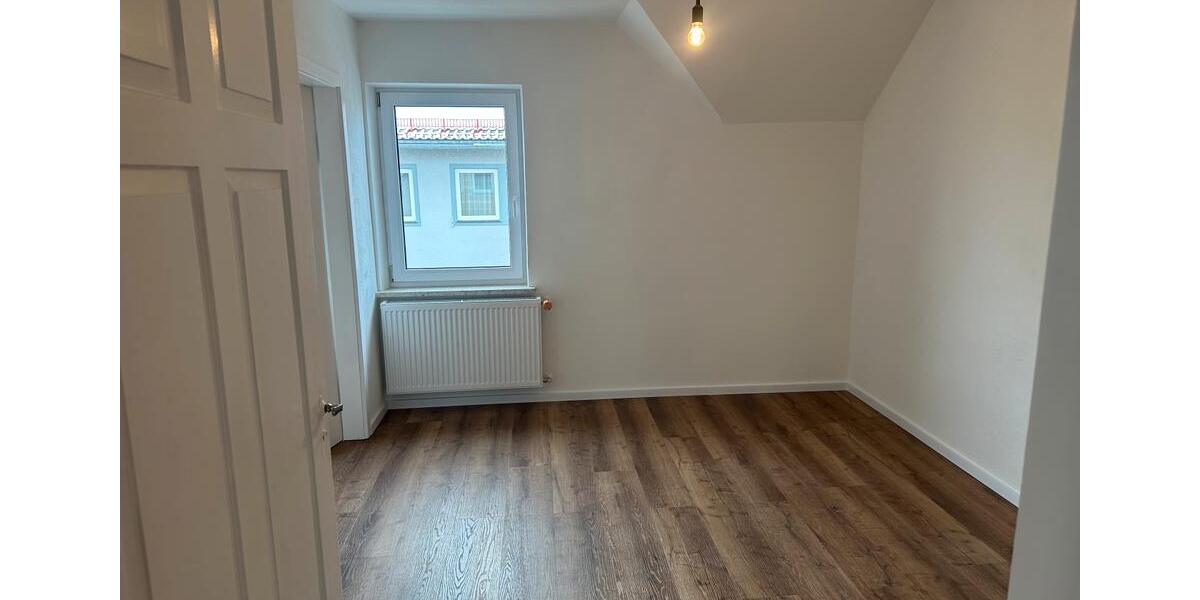 Etagenwohnung Marktoberdorf - 6 Zimmer, 137 m&sup2;, 1.400&euro; | Angebot:25283814