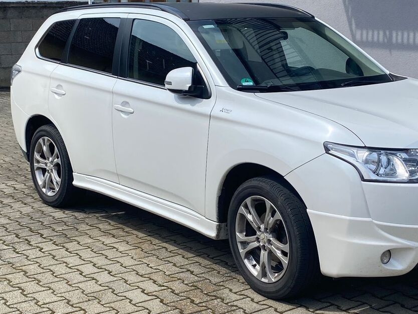 Mitsubishi Outlander 180.000 km 7.000 € Oellingen 97255
