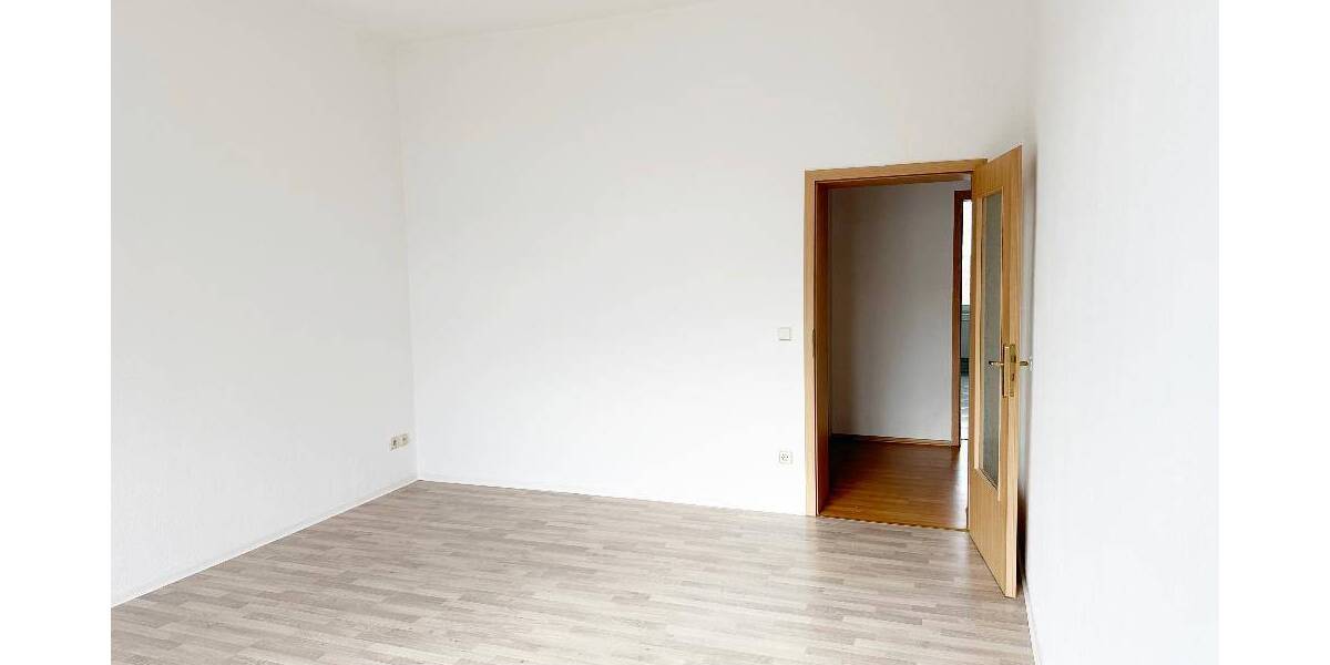 Etagenwohnung Riesa Altriesa - 2 Zimmer, 73 m&sup2;, 395&euro; | Angebot:25985365