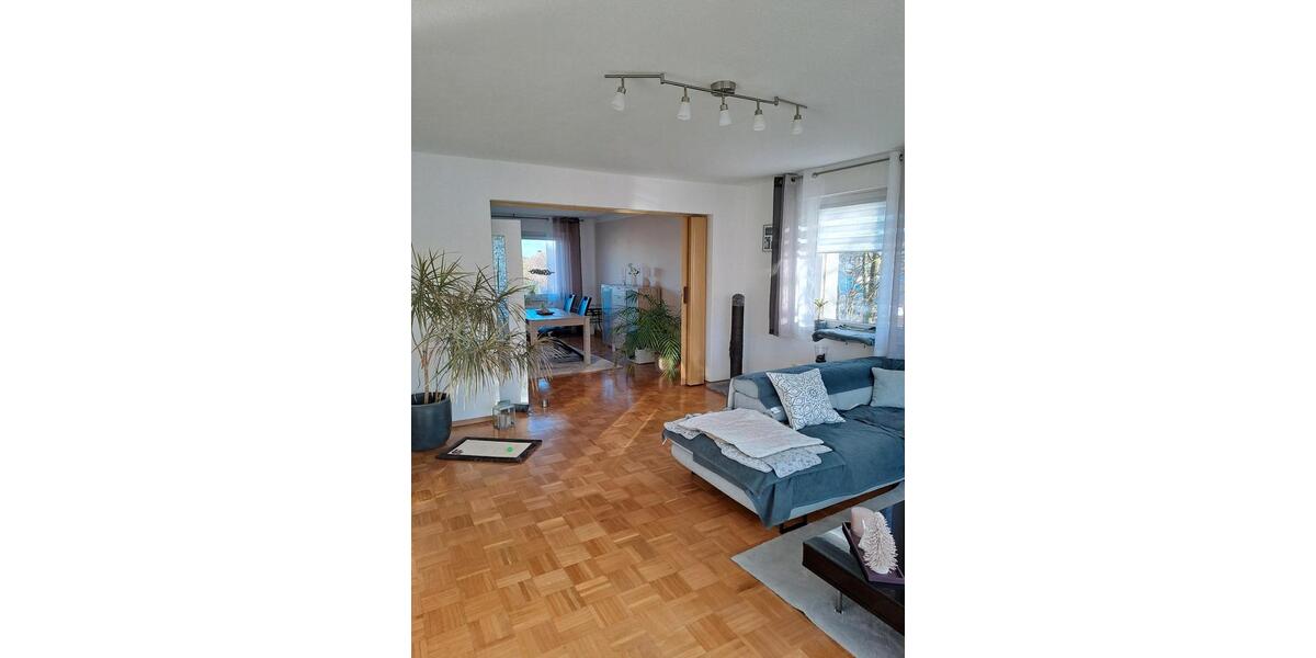 Provisionsfreie 3-Zimmer-Eigentumswohnung mit Blick auf 's Wasser 3 zimmer