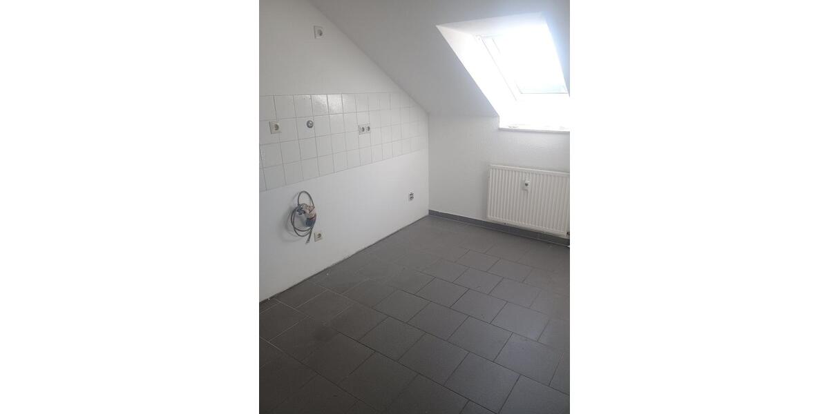 Dachgeschoßwohnung Bielefeld Heepen - 3 Zimmer, 73 m&sup2;, 471&euro; | Angebot:25511488