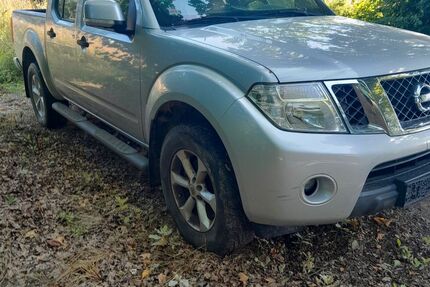Nissan Navara 129.000 km 8.800 &euro; Bad abbach 93077