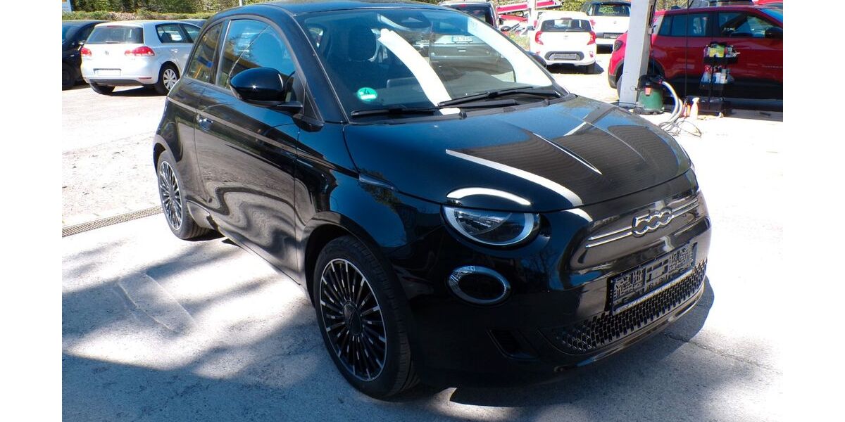 Fiat 500e 30.000 km 15.400 &euro; Krailling bei München 82152