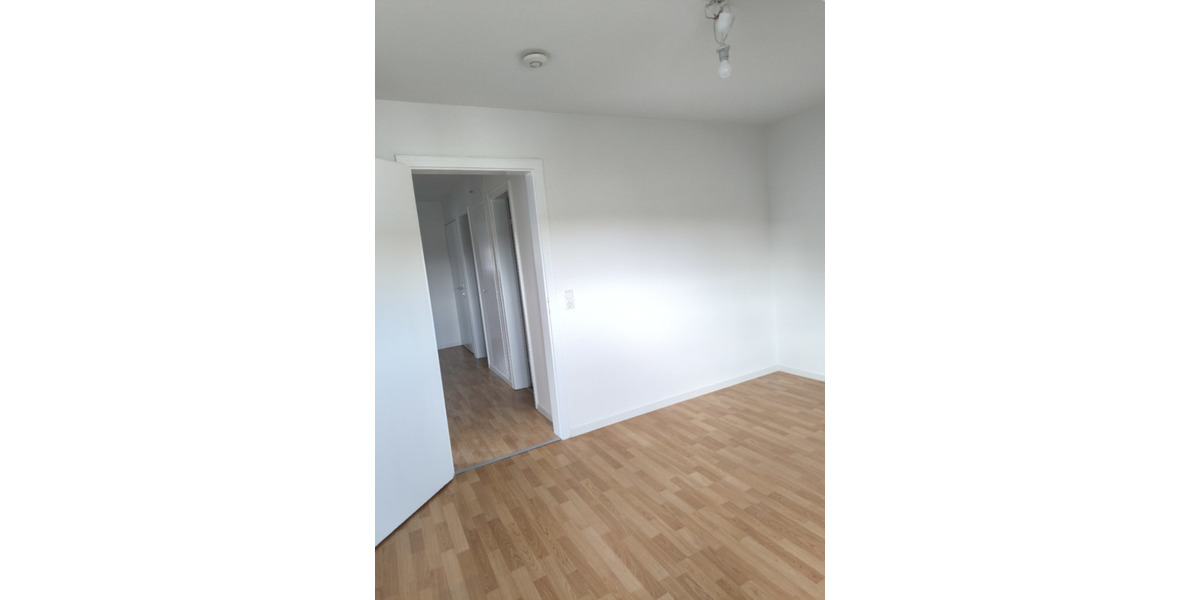 Dachgeschoßwohnung Stuttgart Sillenbuch - 2 Zimmer, 72 m&sup2;, 910&euro; | Angebot:24977370
