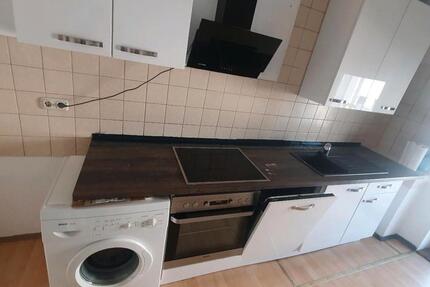 Wohnung Freiburg im Breisgau - 4 Zimmer, 100 m&sup2;, 350&euro; | Angebot:26297530