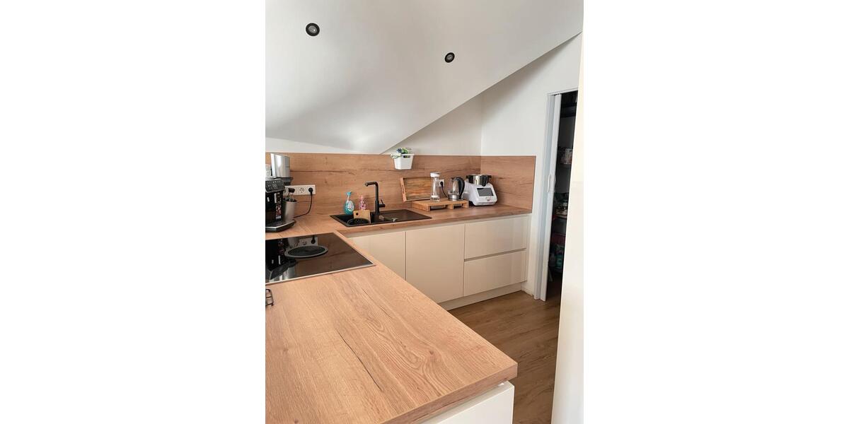 Dachgeschoßwohnung Roth - 3 Zimmer, 78 m&sup2;, 309.000&euro; | Angebot:25299720