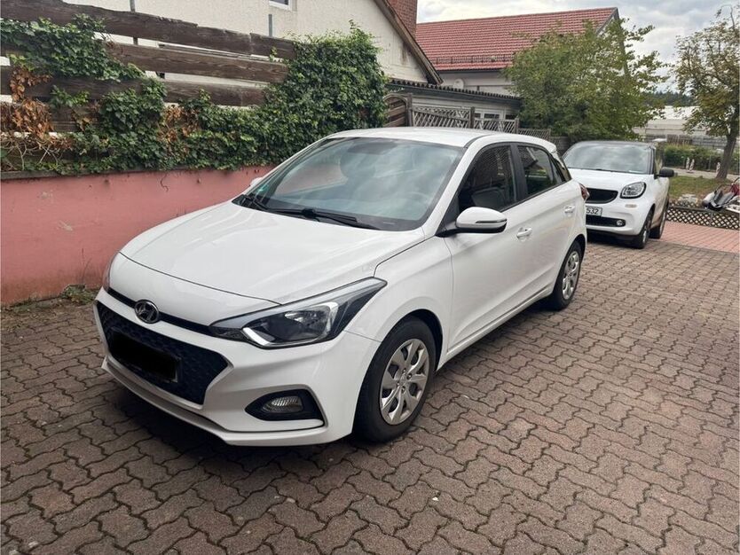 i20