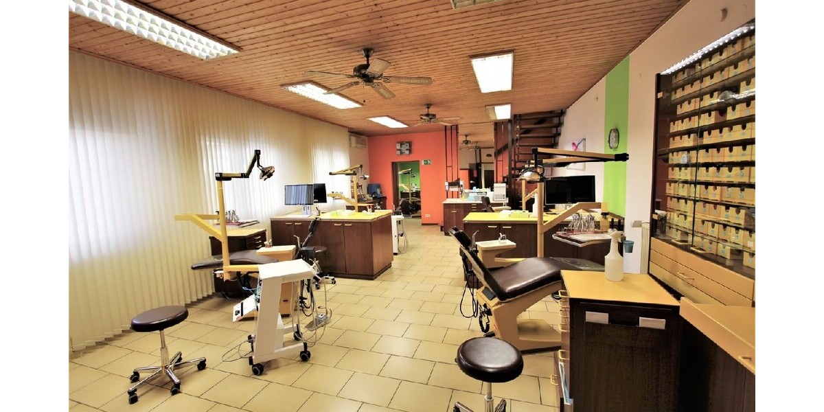 albero:) Arzt, Rechtsanwalt, Notar, Praxis etc. 8 zimmer