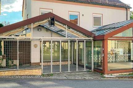 Haus zum Kaufen in Coburg 292.000 € 229 m² 6 zimmer