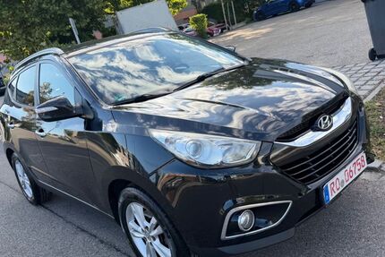 Hyundai ix35 332.000 km 4.900 &euro; Rosenheim 83026