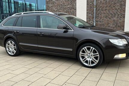 Skoda Superb 233.386 km 8.500 &euro; Nordhorn 48527