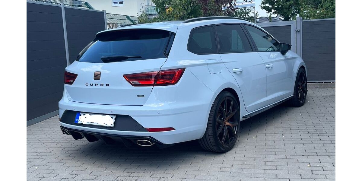 Seat Leon 69.000 km 24.000 &euro; Grolsheim 55459