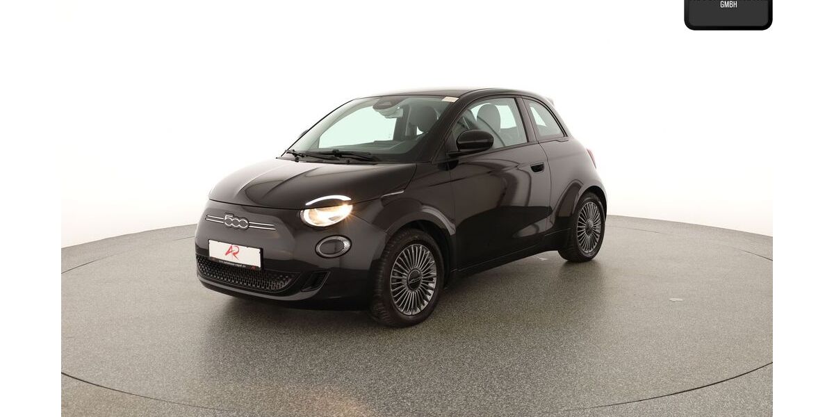 Fiat 500 21.199 km 16.780 &euro; Berlin 12103