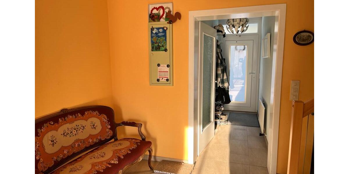 Reihenhaus Solingen Central - 4 Zimmer, 120 m&sup2;, 500.000&euro; | Angebot:24496789