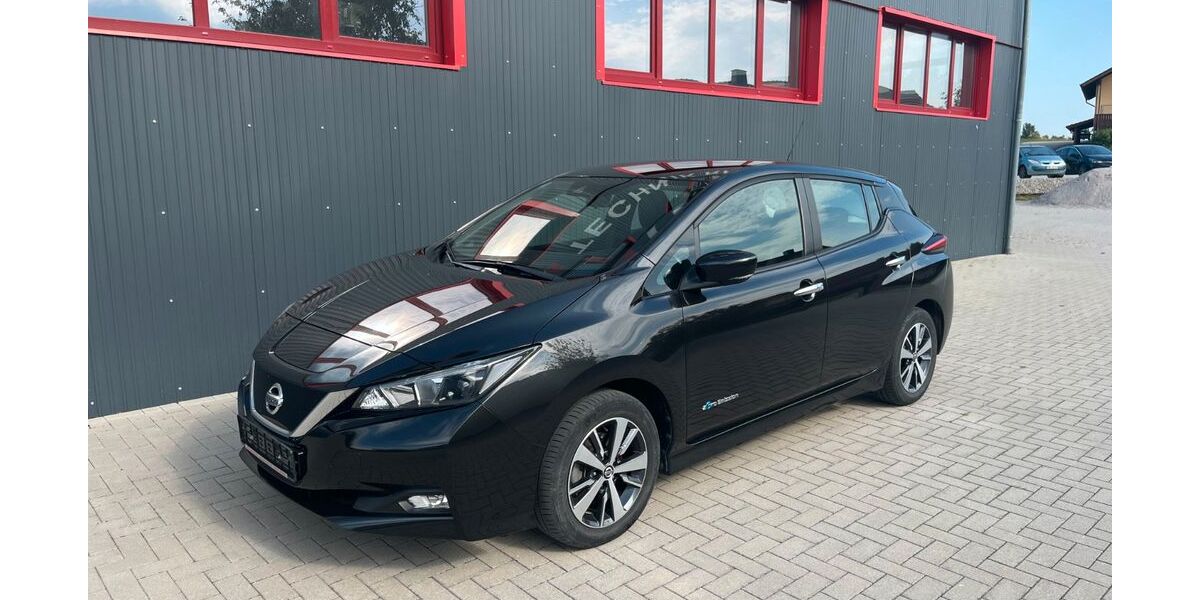 Nissan Leaf 29.800 km 12.980 € Walderbach 93194
