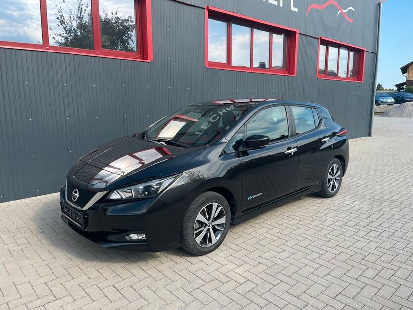 Nissan Leaf 29.800 km 12.980 € Walderbach 93194