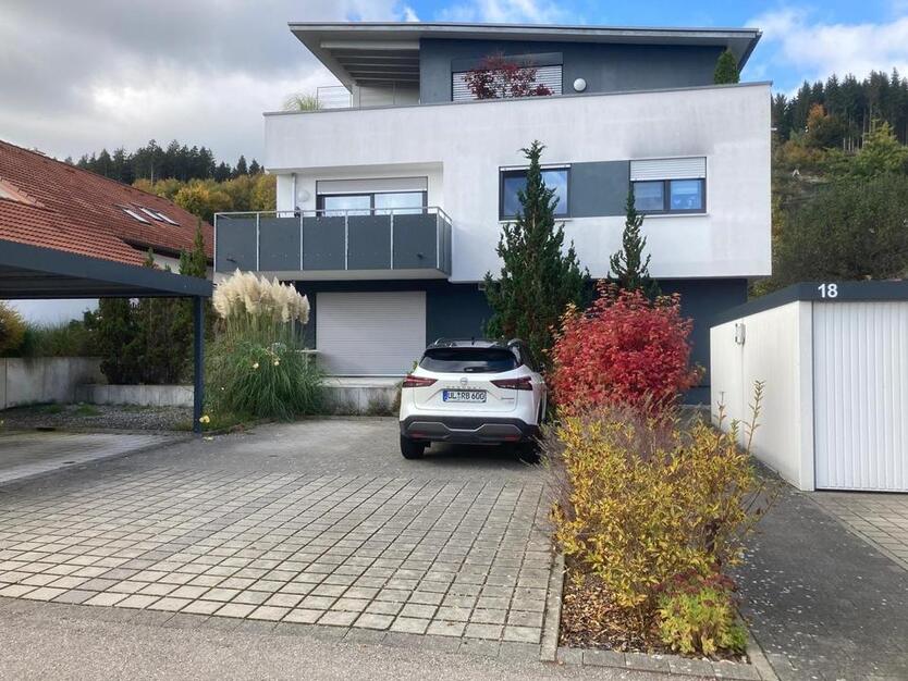 3-Zimmer-Erdgeschosswohnung mit grosser Terrasse in Unterbalzheim zimmer