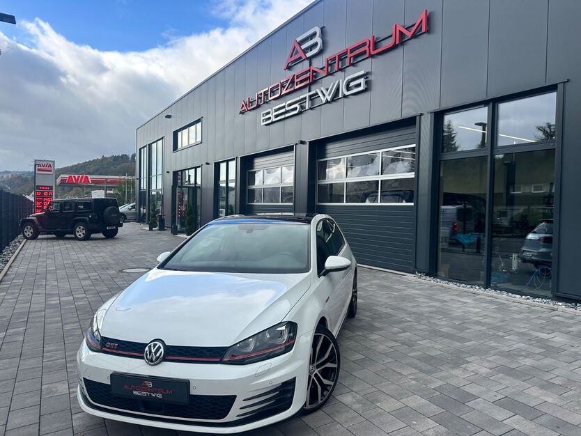 VW Golf 82.000 km 19.995 € Bestwig-Nuttlar 59909