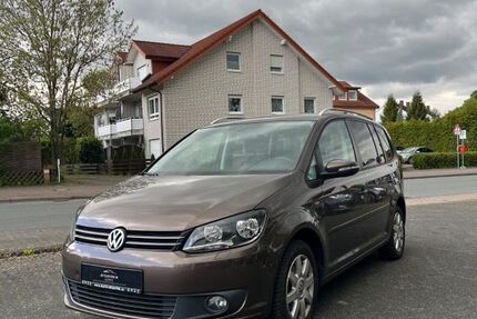 VW Touran 141.831 km 7.990 &euro; Detmold 32760