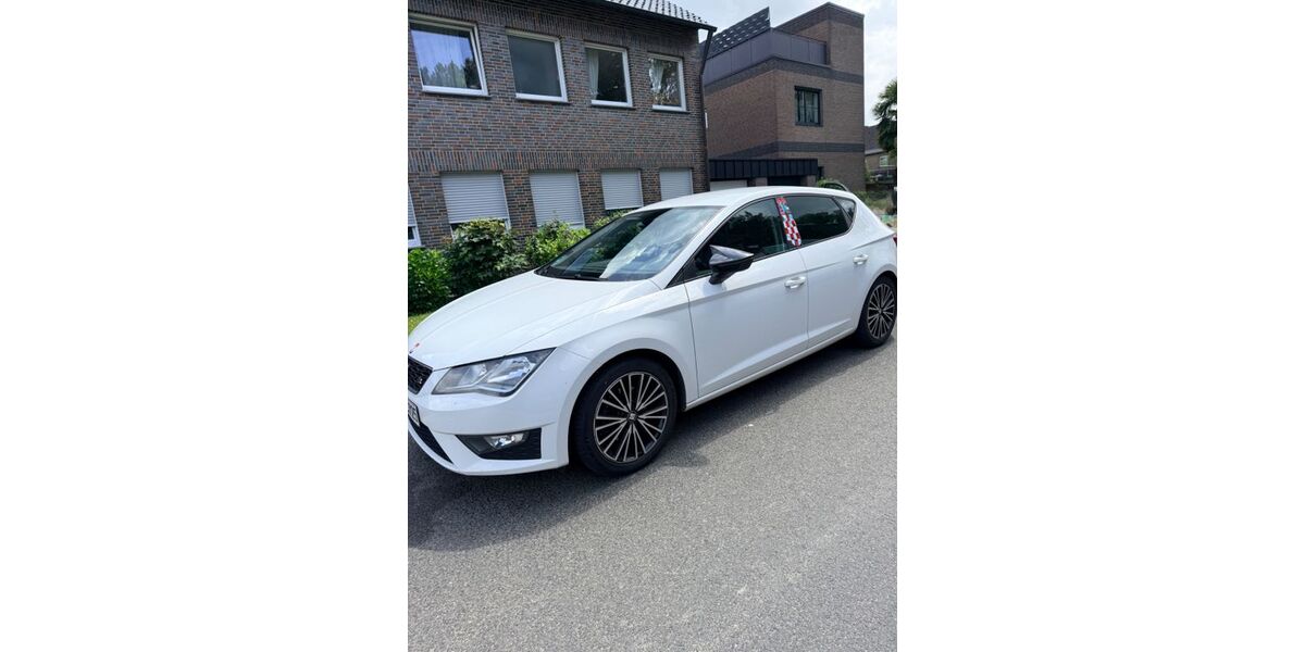 Seat Leon 144.244 km 7.999 &euro; Korschenbroich 41352