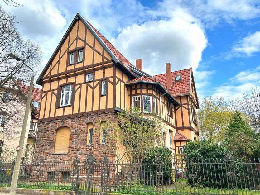 Wohnung zum Kaufen in Erfurt 319.000 € 107 m²
