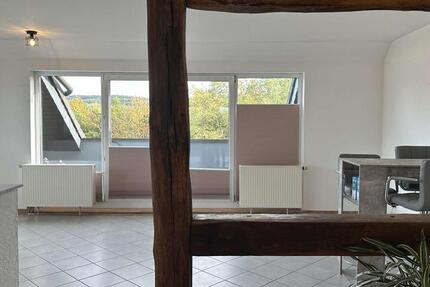 Helle 3-Zimmer-Wohnung mit Loggia in Südlage zimmer