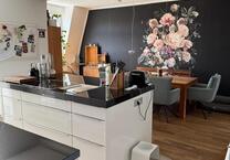 Stilvolle 4-Zimmer-Wohnung mit 2 Balkonen, 2 Bädern und EBK