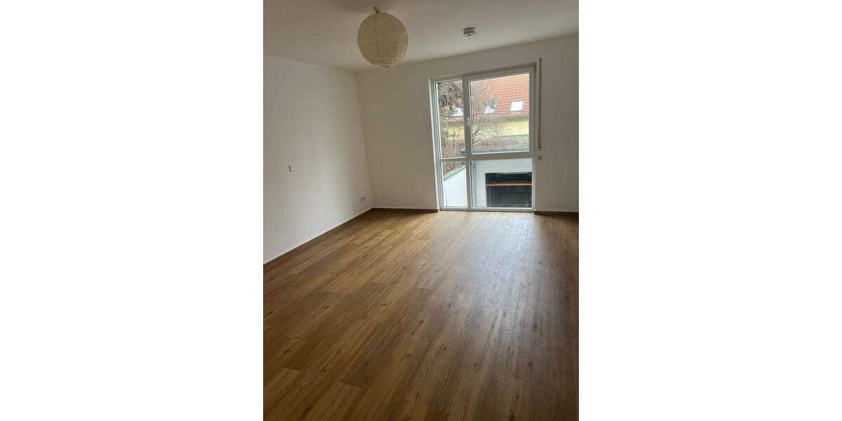 Etagenwohnung Düsseldorf Flingern Süd - 4 Zimmer, 100 m&sup2;, 1.500&euro; | Angebot:25606741
