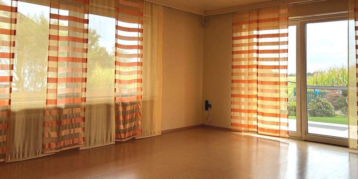 Mehrfamilienhaus, Wohnhaus Hunderdorf - 9 Zimmer, 237 m&sup2;, 559.000&euro; | Angebot:25668455