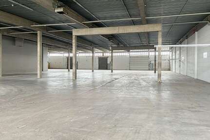 Halle in Garbsen 6.500 € 1796 m²