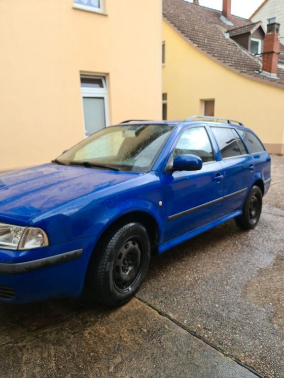 Skoda Octavia 136.911 km 3.555 € Hameln 31787