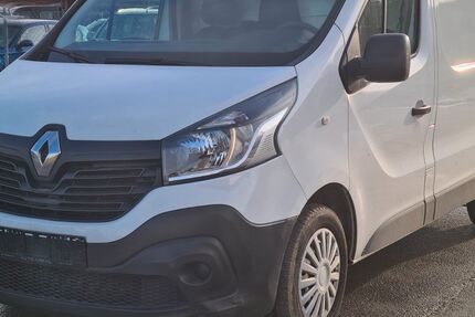 Renault Trafic 134.609 km 7.800 &euro; Schemmerhofen 88433