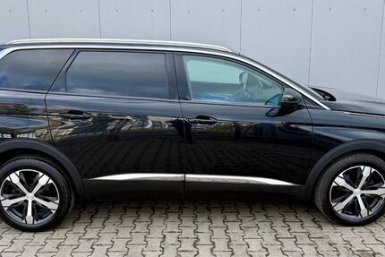 Peugeot 5008 121.215 km 15.500 &euro; Düren 52349